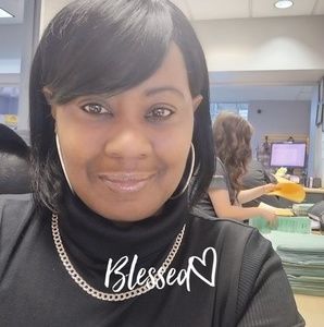 Meet your Posher, Darlanette